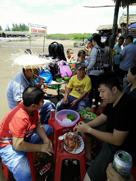 
Hải sản ăn thoải m&aacute;i
