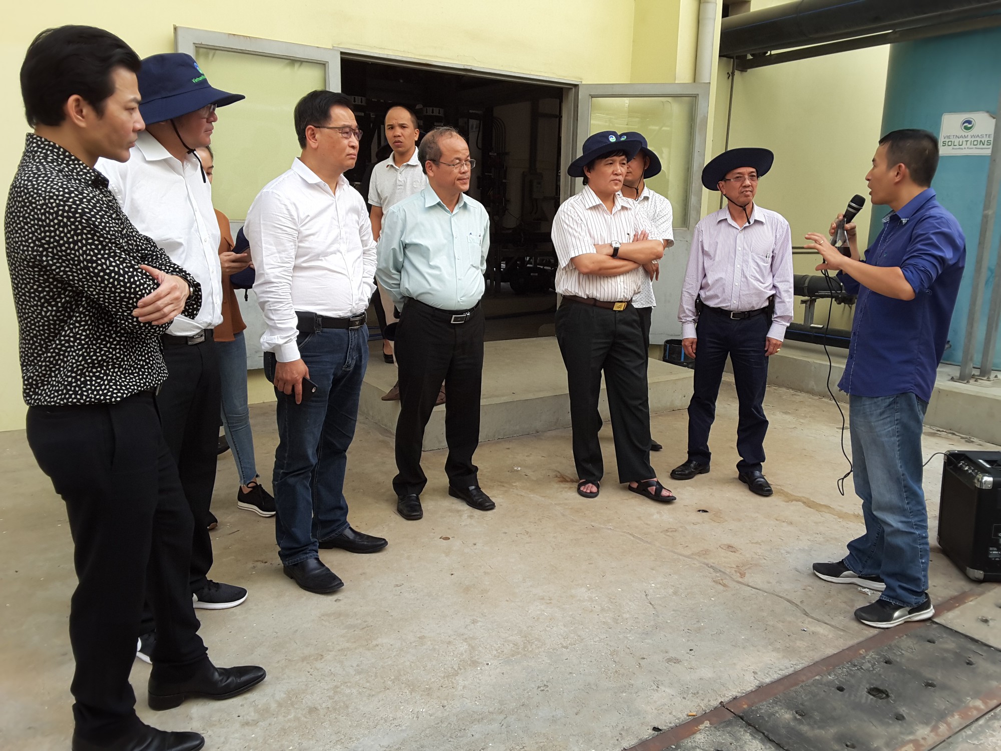 Đo&agrave;n Ủy ban về người Việt Nam ở nước ngo&agrave;i thăm VWS - Ảnh 2.
