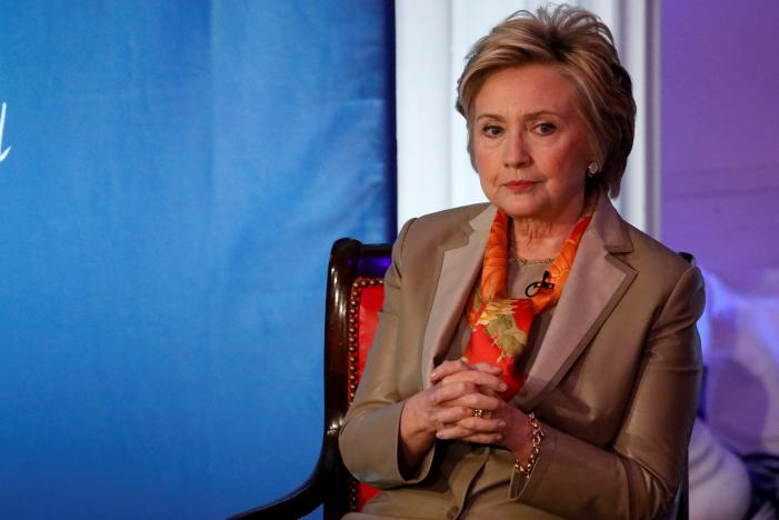 Bà Clinton giải thích lý do thất cử và chỉ trích ông Trump