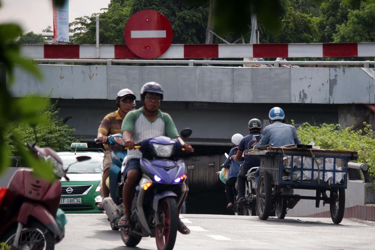 Đi tắt đón... tử thần