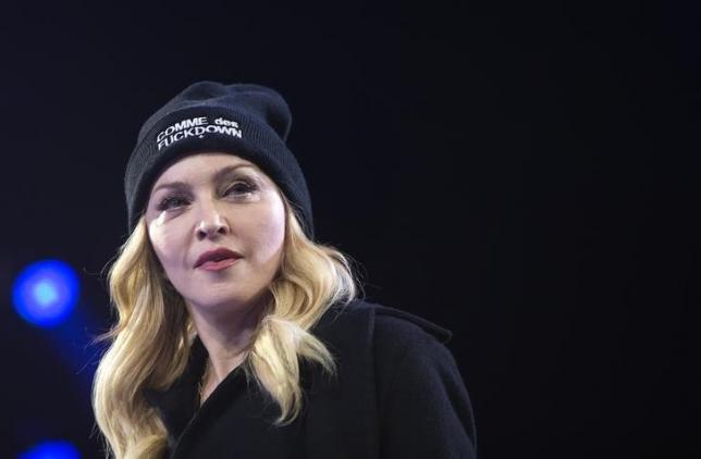 Madonna chặn đấu giá vật dụng của bà thành công