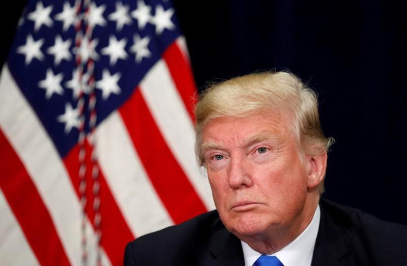 Ông Donald Trump không thăm DMZ, 3 tàu sân bay Mỹ tập hợp