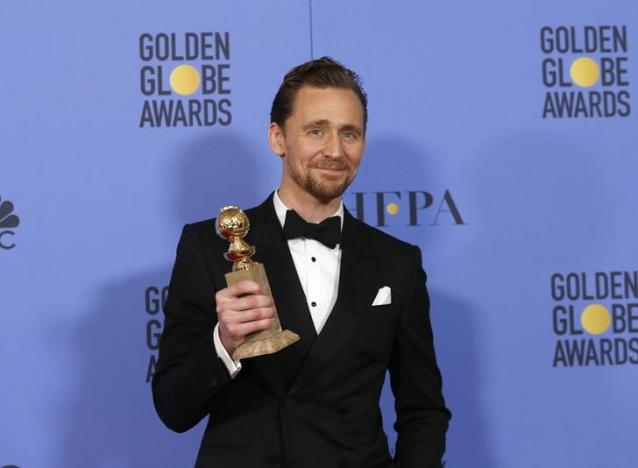 "Thần sấm" Tom Hiddleston xin lỗi vì phát biểu kiêu ngạo