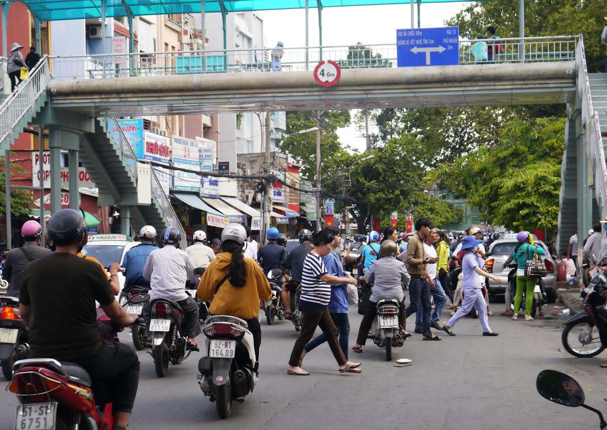 Đi tắt đ&oacute;n... tử thần - Ảnh 4.