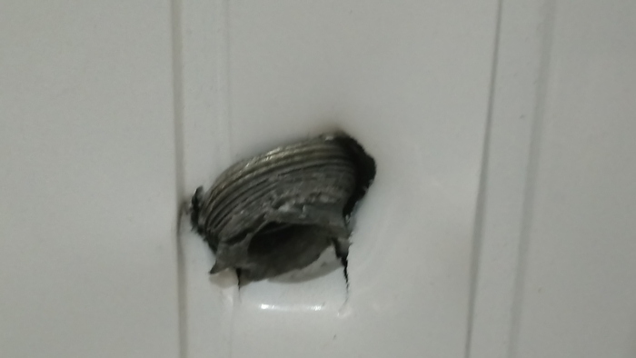 Vụ nổ hư hỏng nhiều nhà dân: Trung đoàn Không quân 937 hỗ trợ thiệt hại - Ảnh 2.