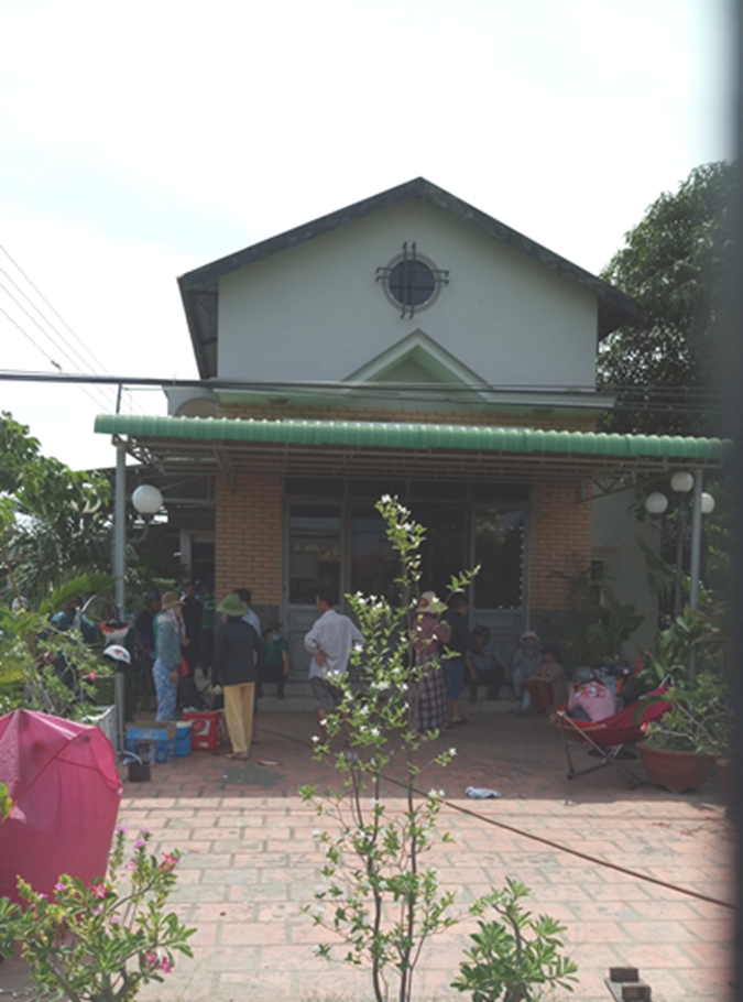 Cháy nhà, mẹ chết, 2 con nguy kịch
