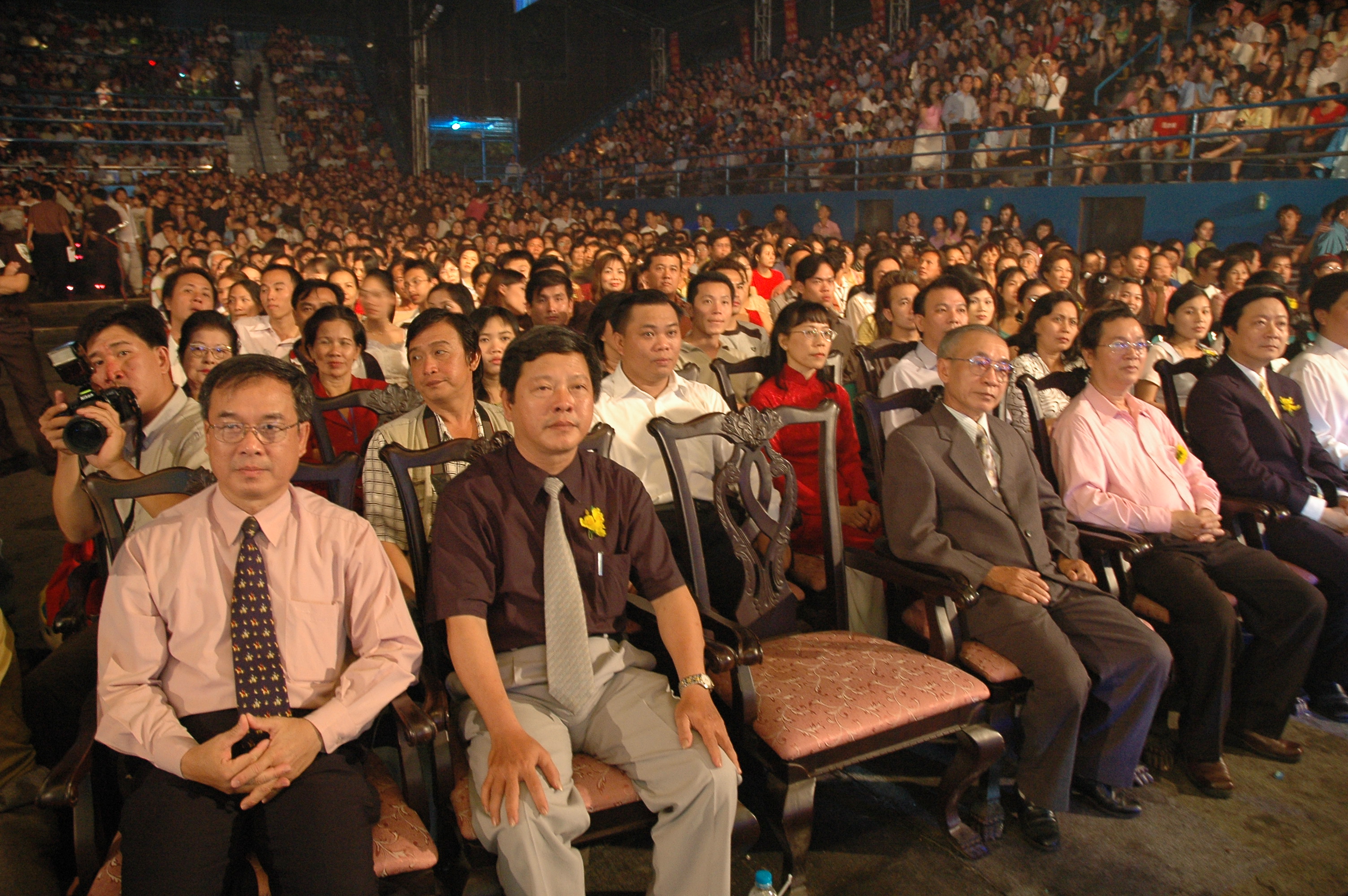 Sắc v&agrave;ng bao tr&ugrave;m Lễ trao Giải Mai V&agrave;ng lần thứ 10 - Ảnh 13.