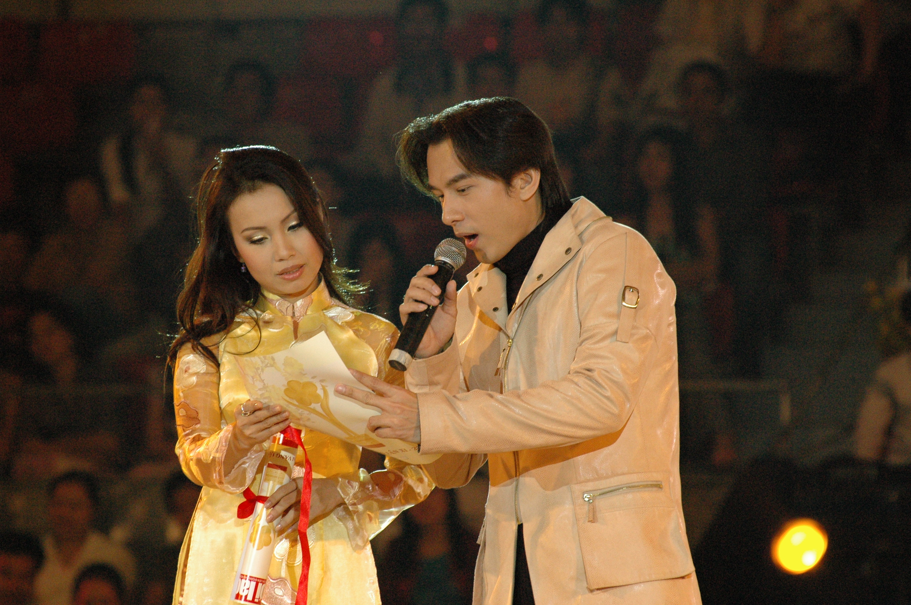 Cẩm Ly - Đan Trường kết hợp ăn ý tại Mai Vàng lần thứ 11