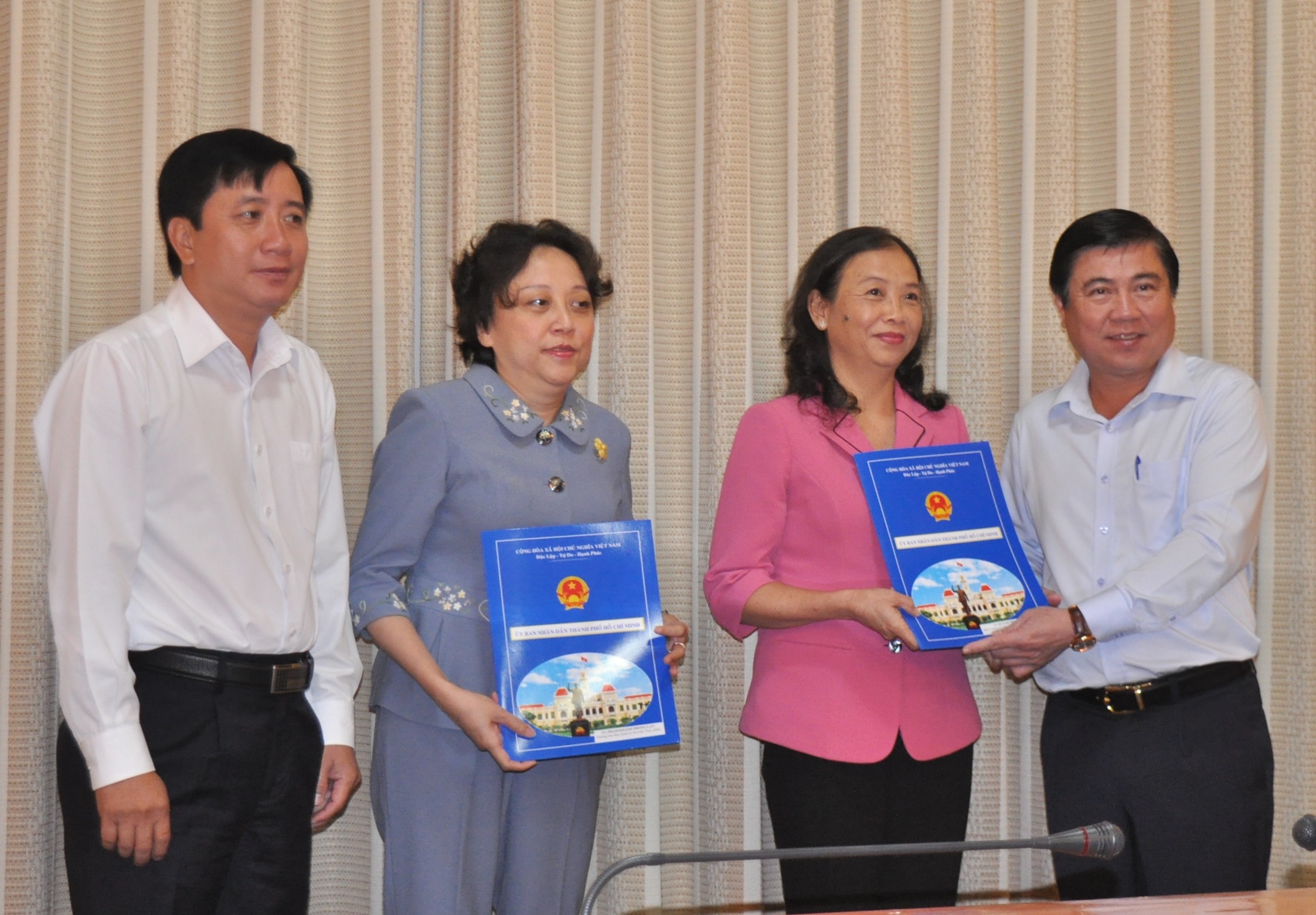 Bà Phạm Khánh Phong Lan làm Trưởng ban quản lý ATTP TP HCM