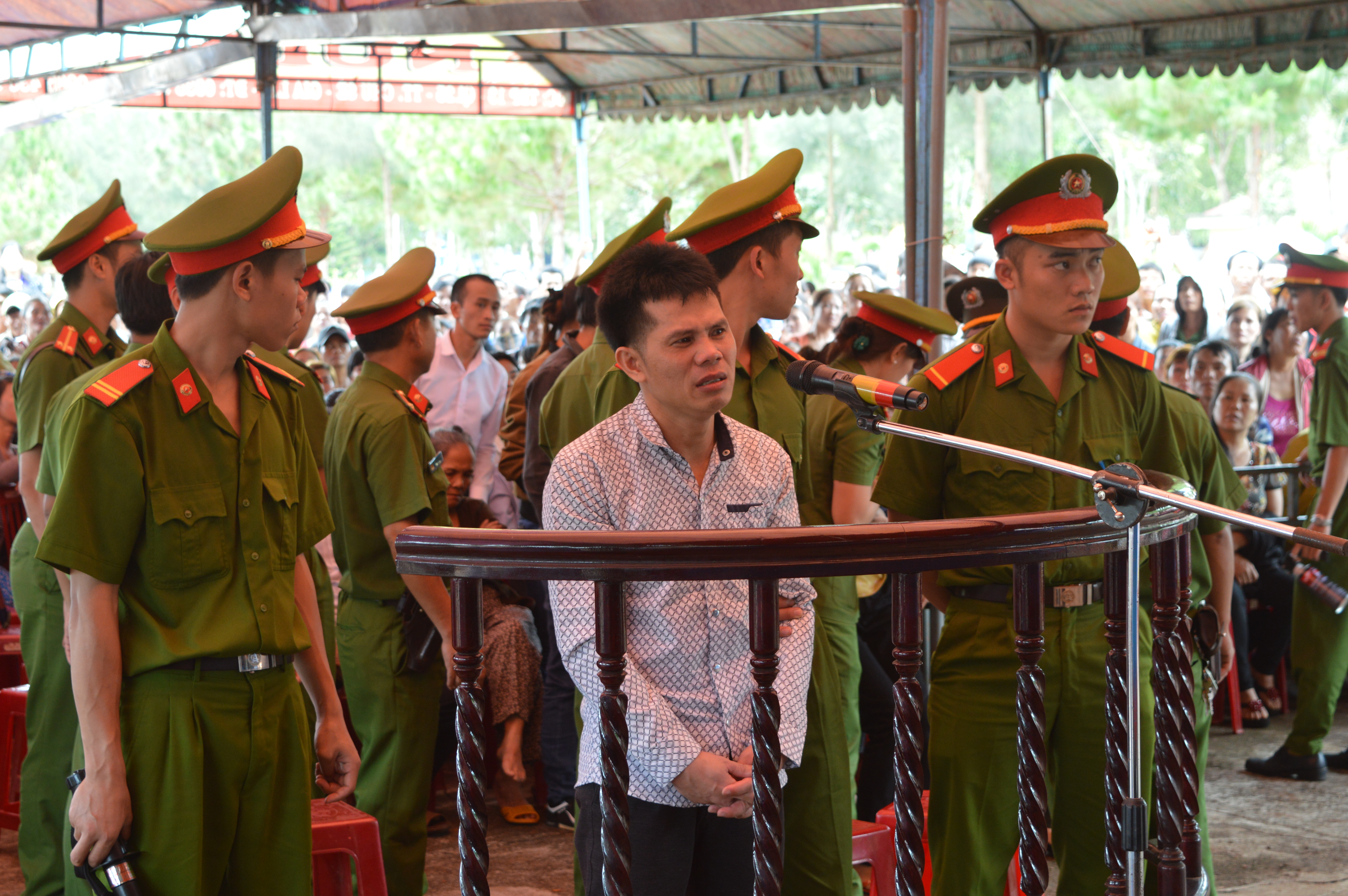 Tử hình kẻ sát hại nữ giáo viên rồi ném xác xuống giếng - Ảnh 1.