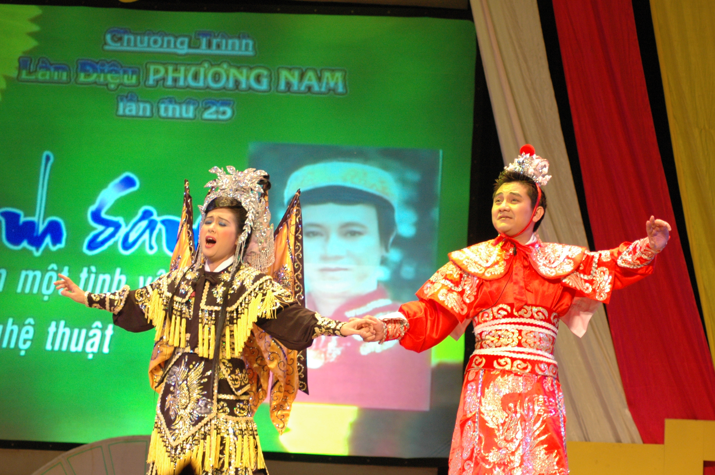 NS Thanh Thủy và Anh Vũ trong đêm vinh danh NSƯT Thanh Sang