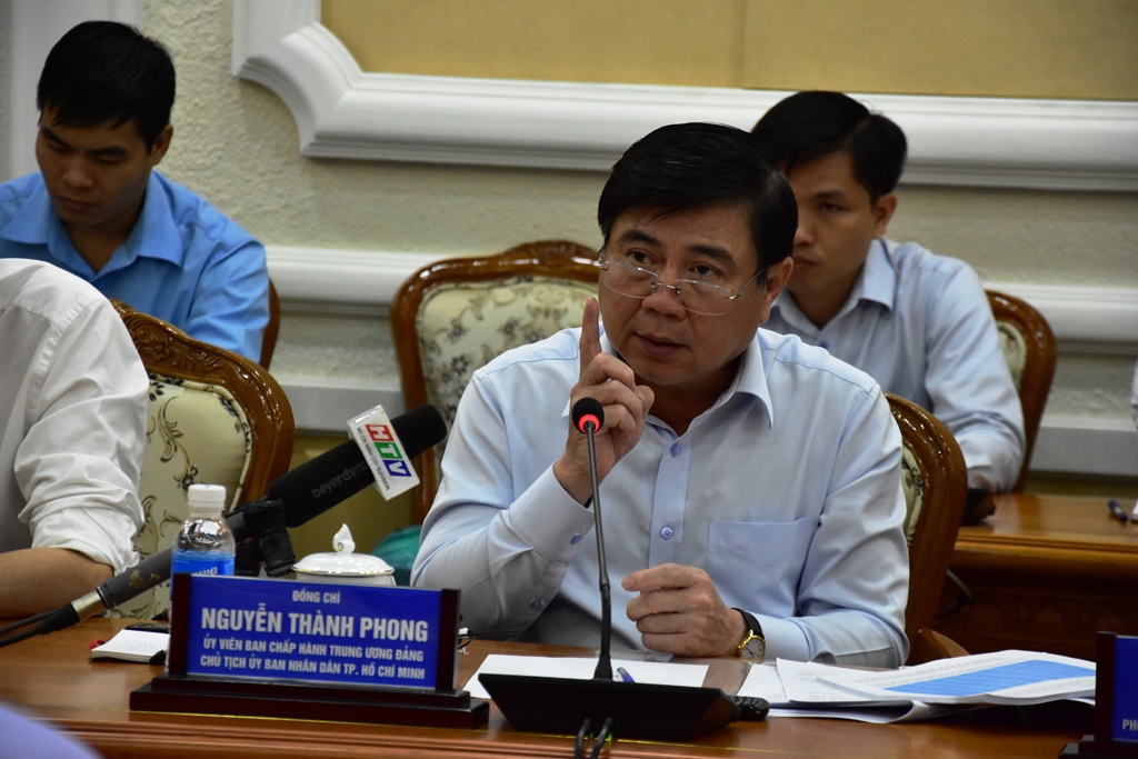Chủ tịch Nguyễn Thành Phong "lật tẩy" các báo cáo "đẹp"