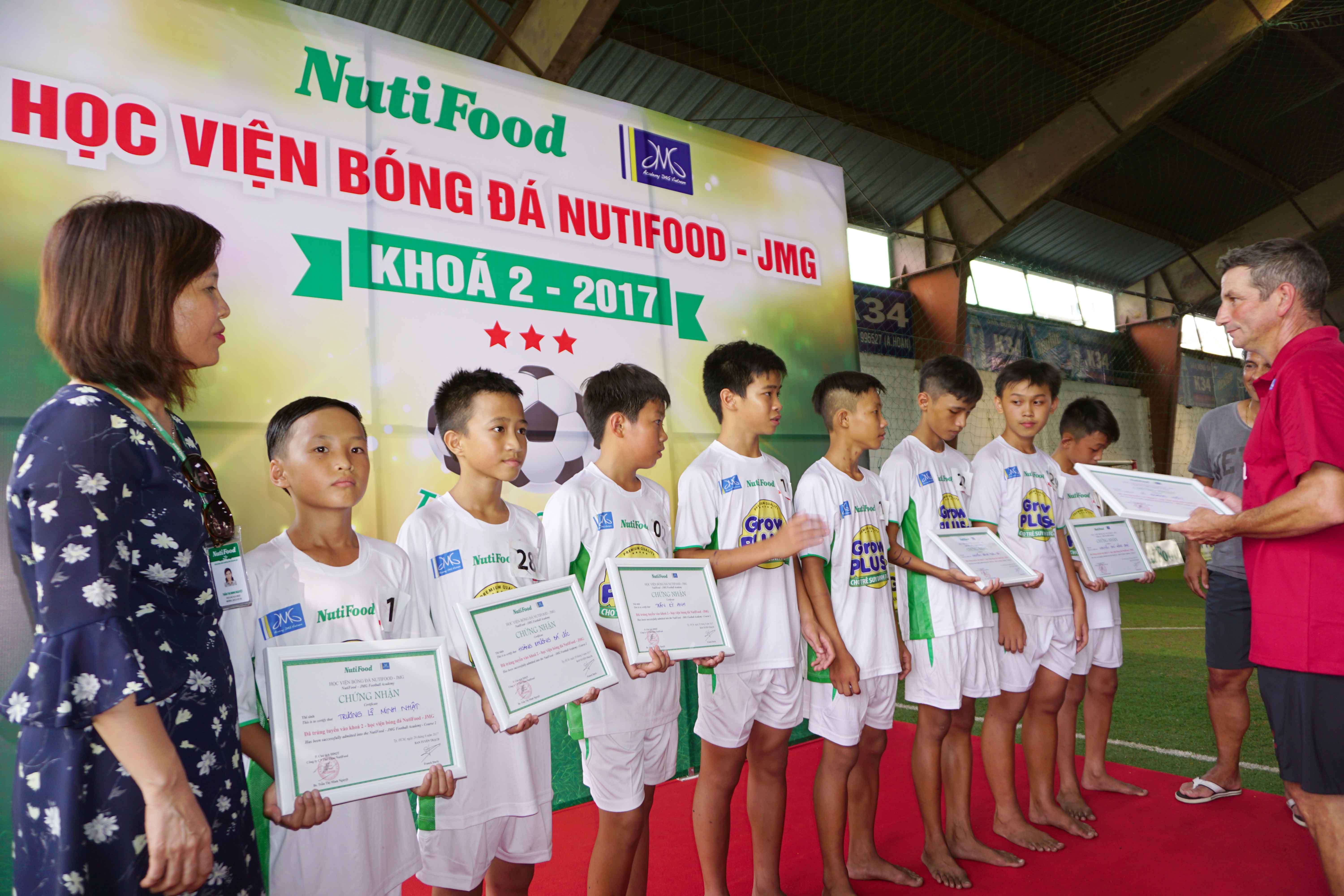 Th&ecirc;m 8 th&iacute; sinh tr&uacute;ng tuyển v&agrave;o học viện NutiFood kh&oacute;a 2 - Ảnh 1.