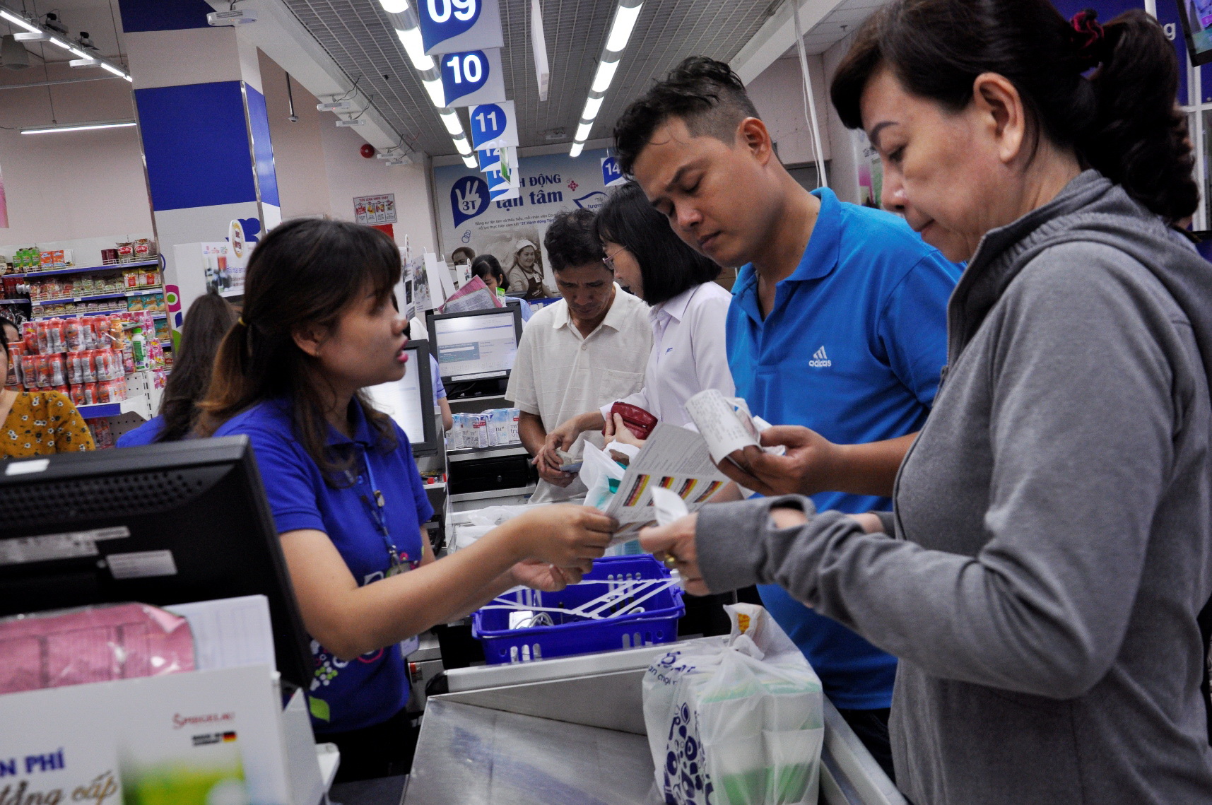 Tích lũy tem đổi quà tặng thủy tinh cao cấp