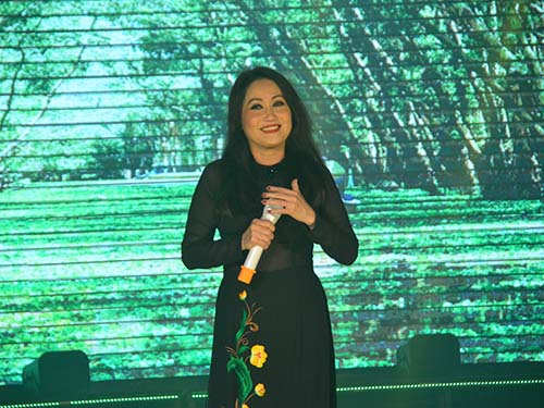 Hồ Quỳnh Hương làm bùng cháy đêm 7 Mai Vàng kết nối - Ảnh 18.