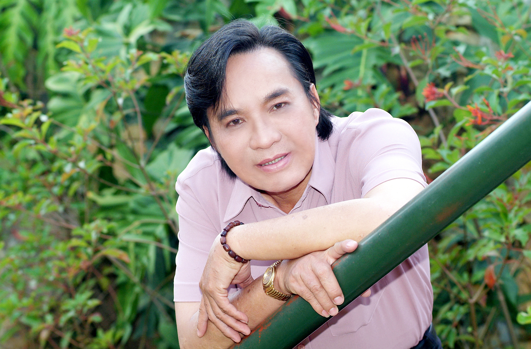 NSƯT Thanh Tuấn vác ba lô xuyên Việt