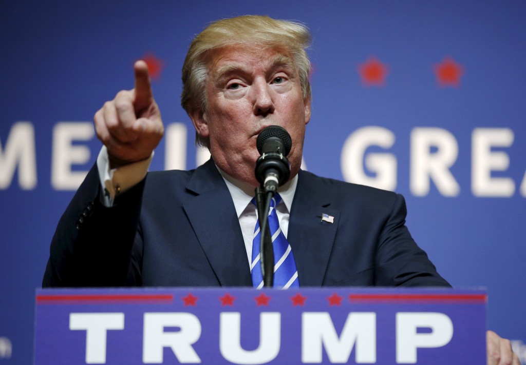 Ông Trump hứa giảm chi phí xây bức tường biên giới