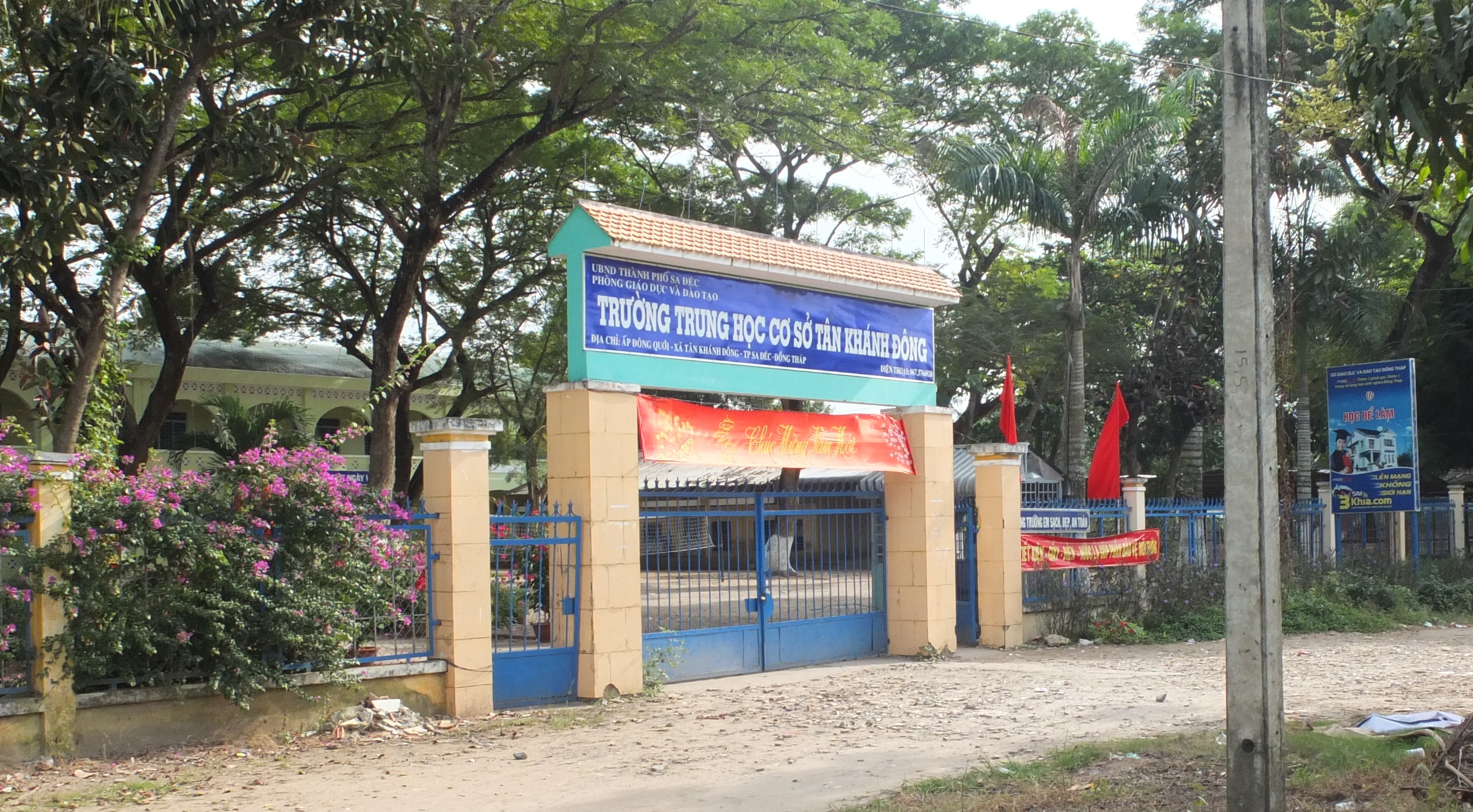 Hiệu trưởng học lớp 1 khi mới 3 tuổi?