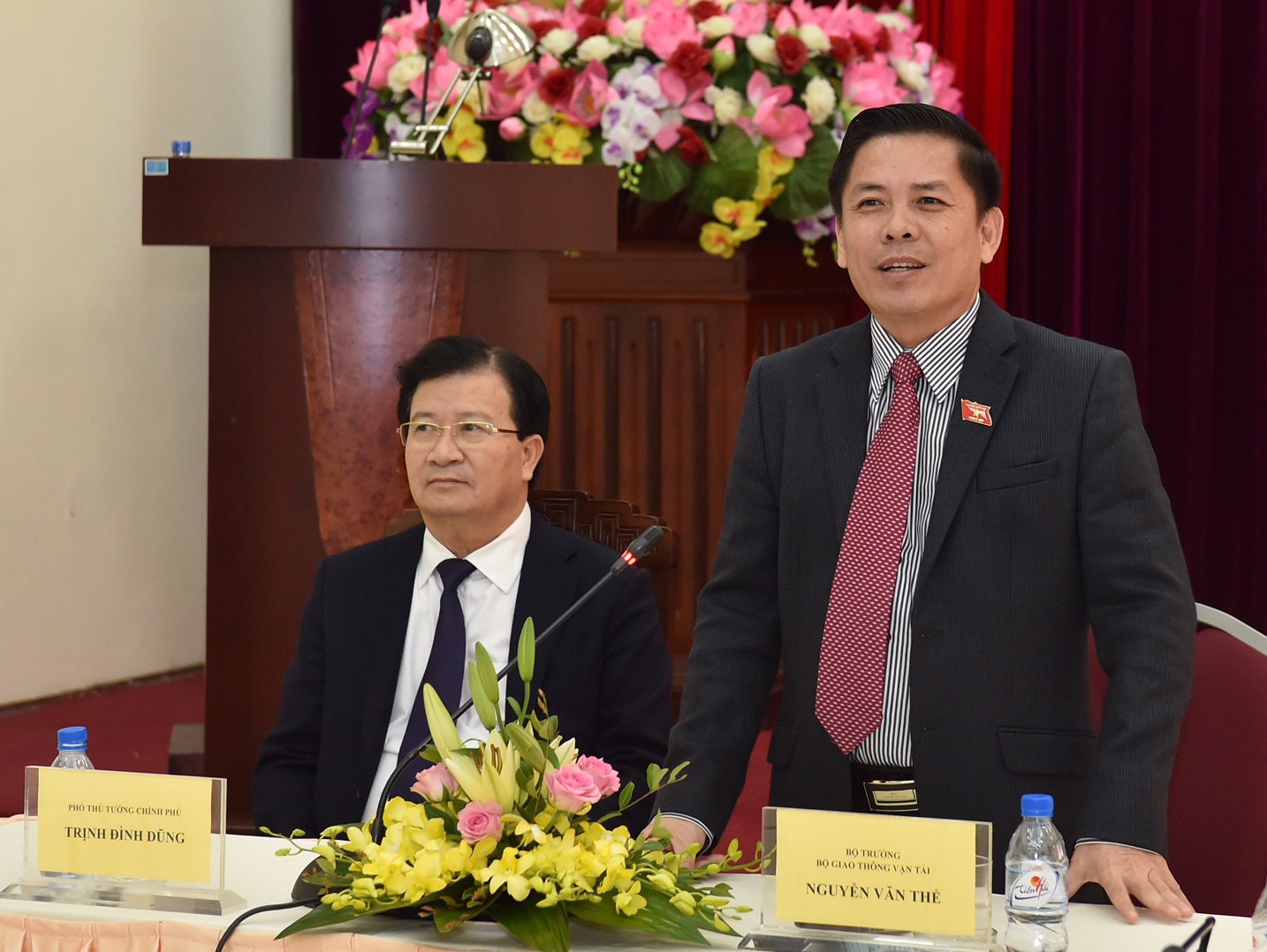 Xã hội hóa nhưng không gây bức xúc