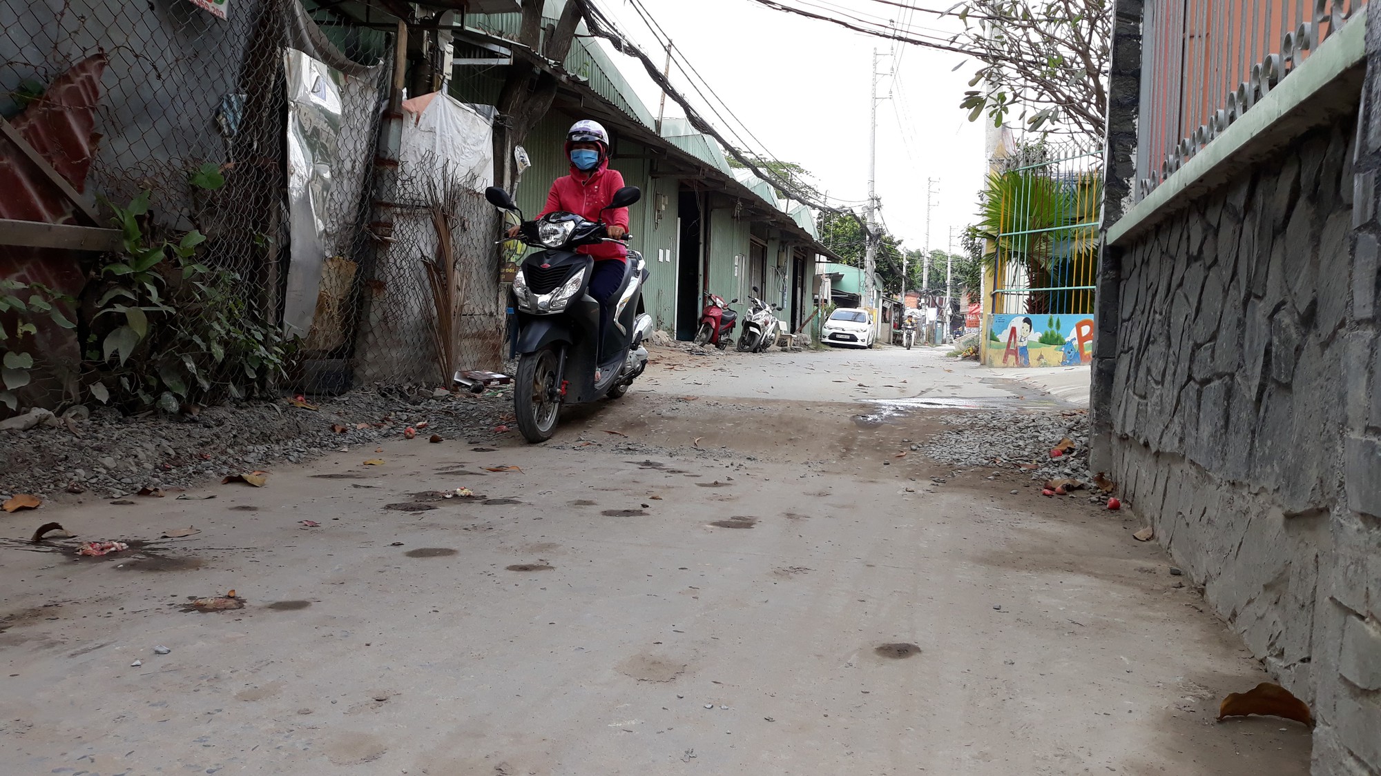 Cưỡng chế tháo dỡ vì tự ý nâng đường