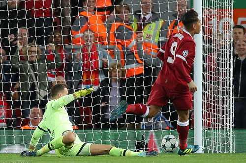 Mưa b&agrave;n thắng ở Anfield, Liverpool trở lại Champions League - Ảnh 6.