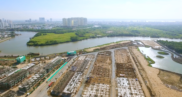 Nhà phố, biệt thự xây sẵn tại khu Nam hút khách