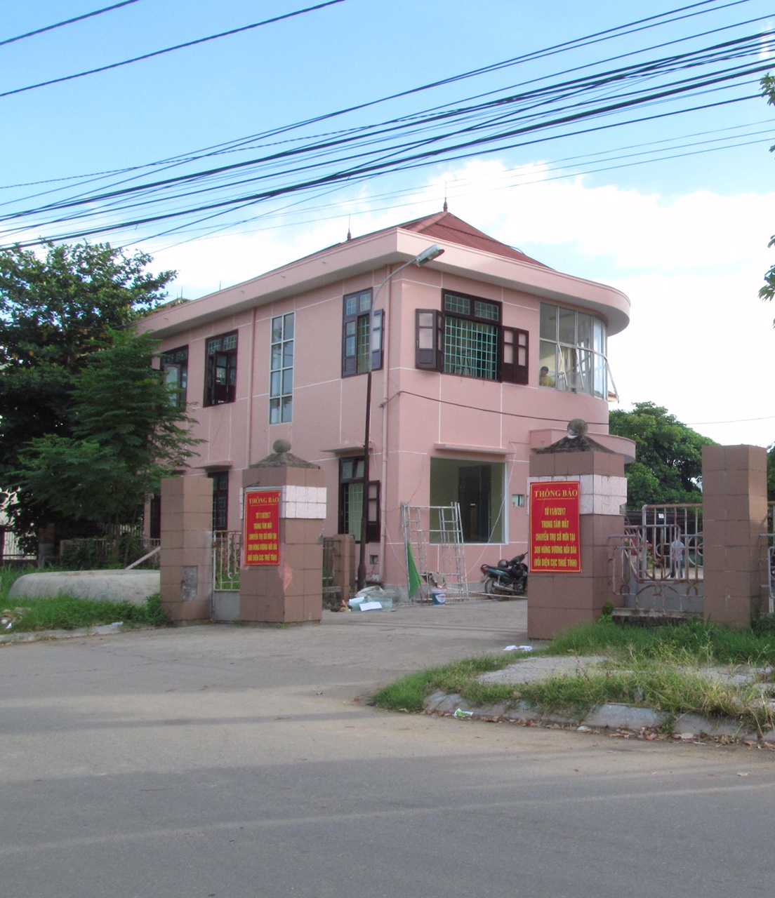 Cơ sở cai nghiện cạnh trường học
