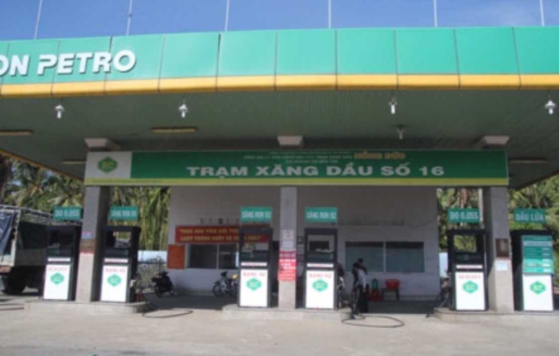 Chủ trạm xăng không biết ai gắn "thiết bị lạ" để ăn gian (!?)