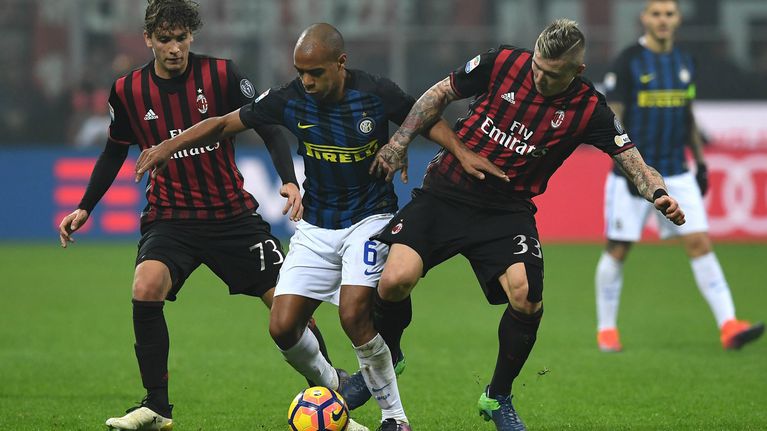 Derby th&agrave;nh Milan l&agrave; trận cầu đ&aacute;ng ch&uacute; &yacute; nhất của v&ograve;ng 32 Serie A