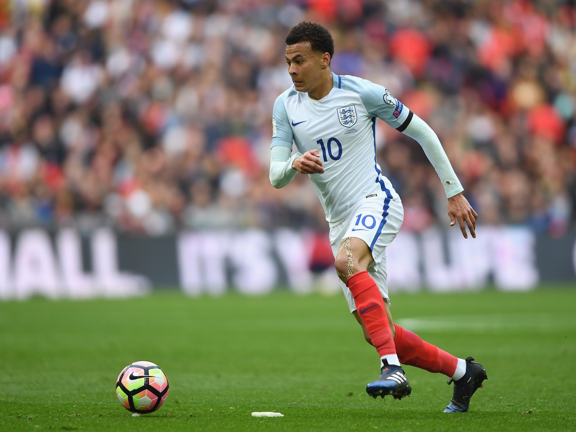 Dele Alli thay đổi nhà đại diện, mơ đến Real Madrid - Ảnh 1.