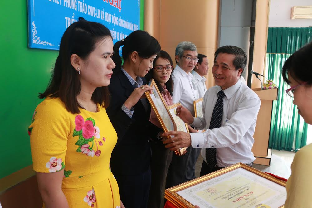 Làm tốt chức năng đại diện, bảo vệ quyền lợi NLĐ