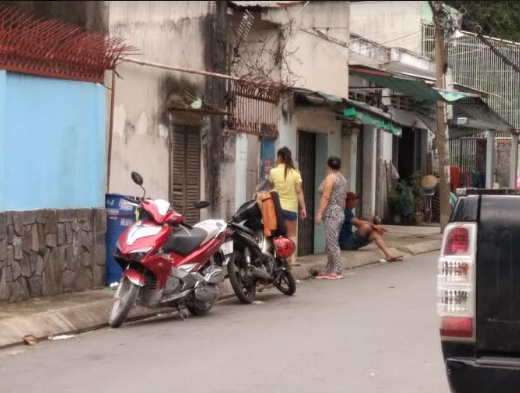 TP HCM: Vợ bị chồng lột đồ ngo&agrave;i đường v&agrave; tra khảo - Ảnh 1.
