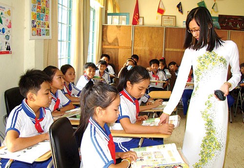 Hướng dẫn mới về chế độ làm việc đối với giáo viên phổ thông - Ảnh 1.