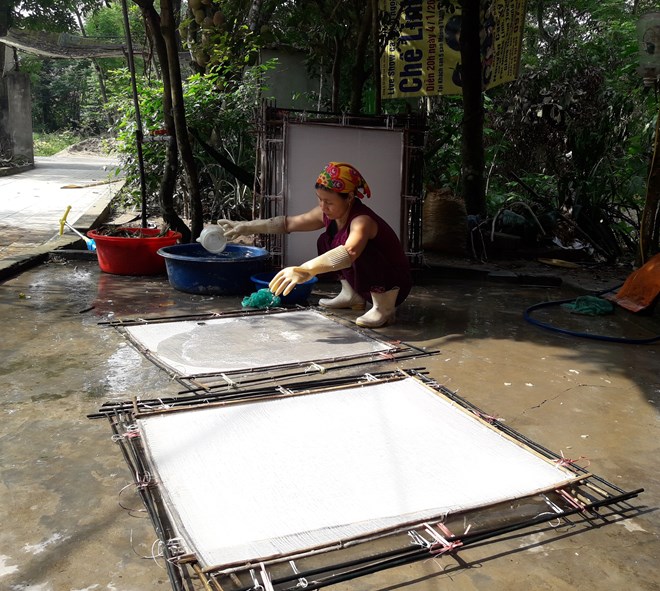 Độc đáo giấy dó Phong Phú