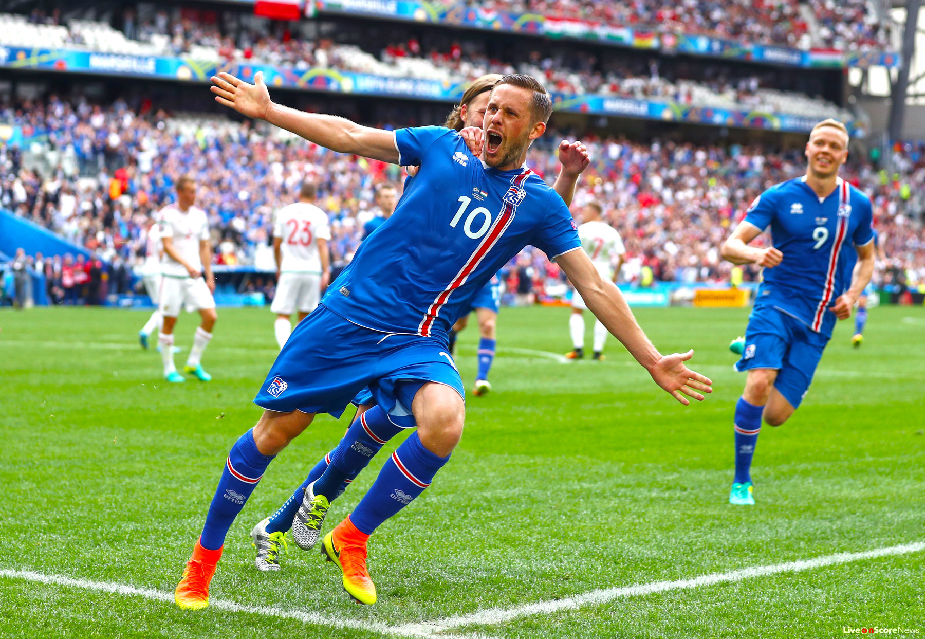 Sigurdsson, người hùng trong cổ tích Iceland