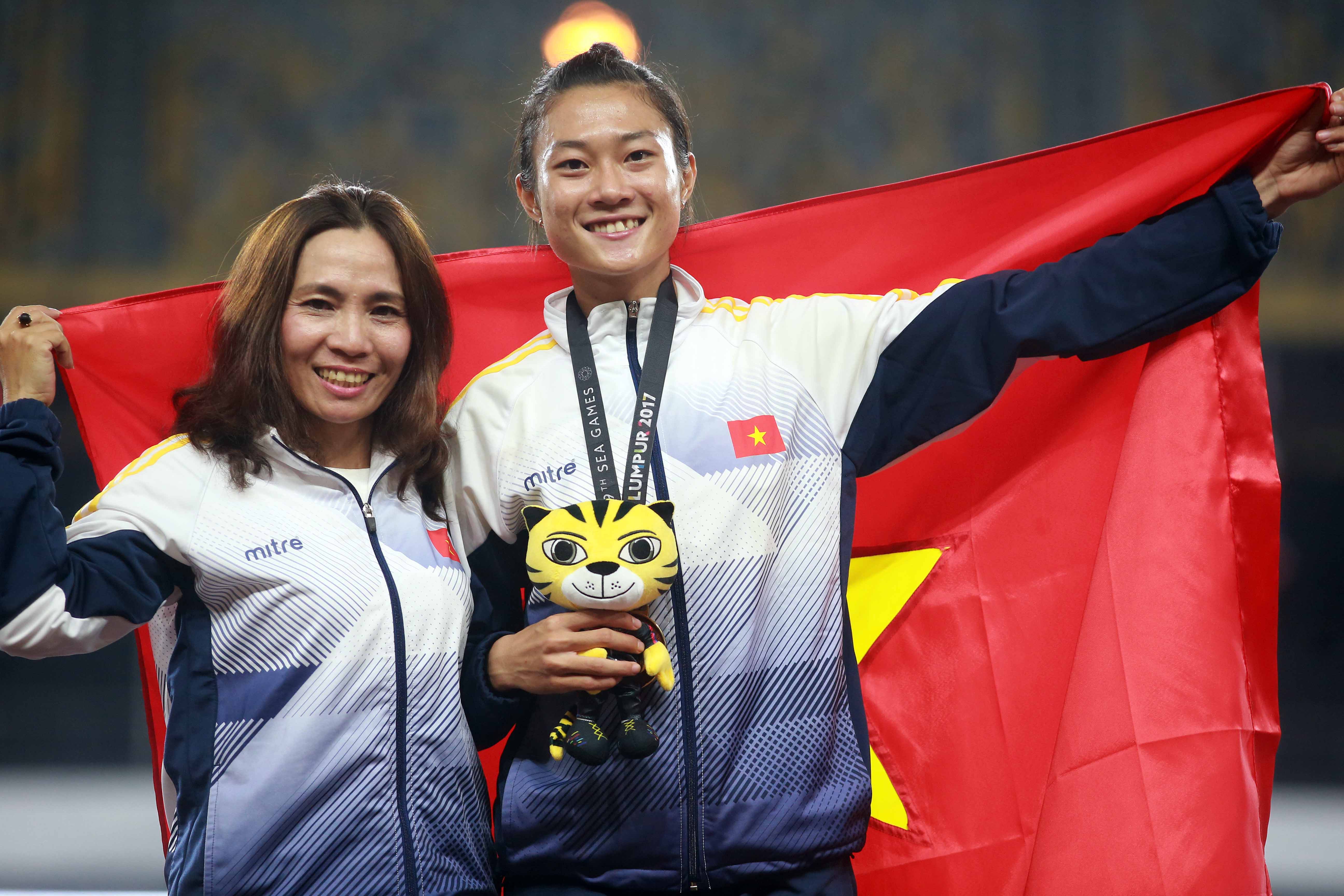 SEA Games ng&agrave;y 22-8: L&ecirc; T&uacute; Chinh trở th&agrave;nh t&acirc;n nữ ho&agrave;ng tốc độ - Ảnh 4.