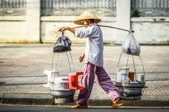 Khốn khổ hàng rong!