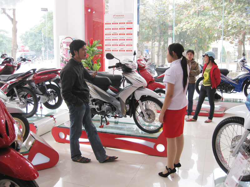 Cuối năm, mua xe máy lời hay lỗ?