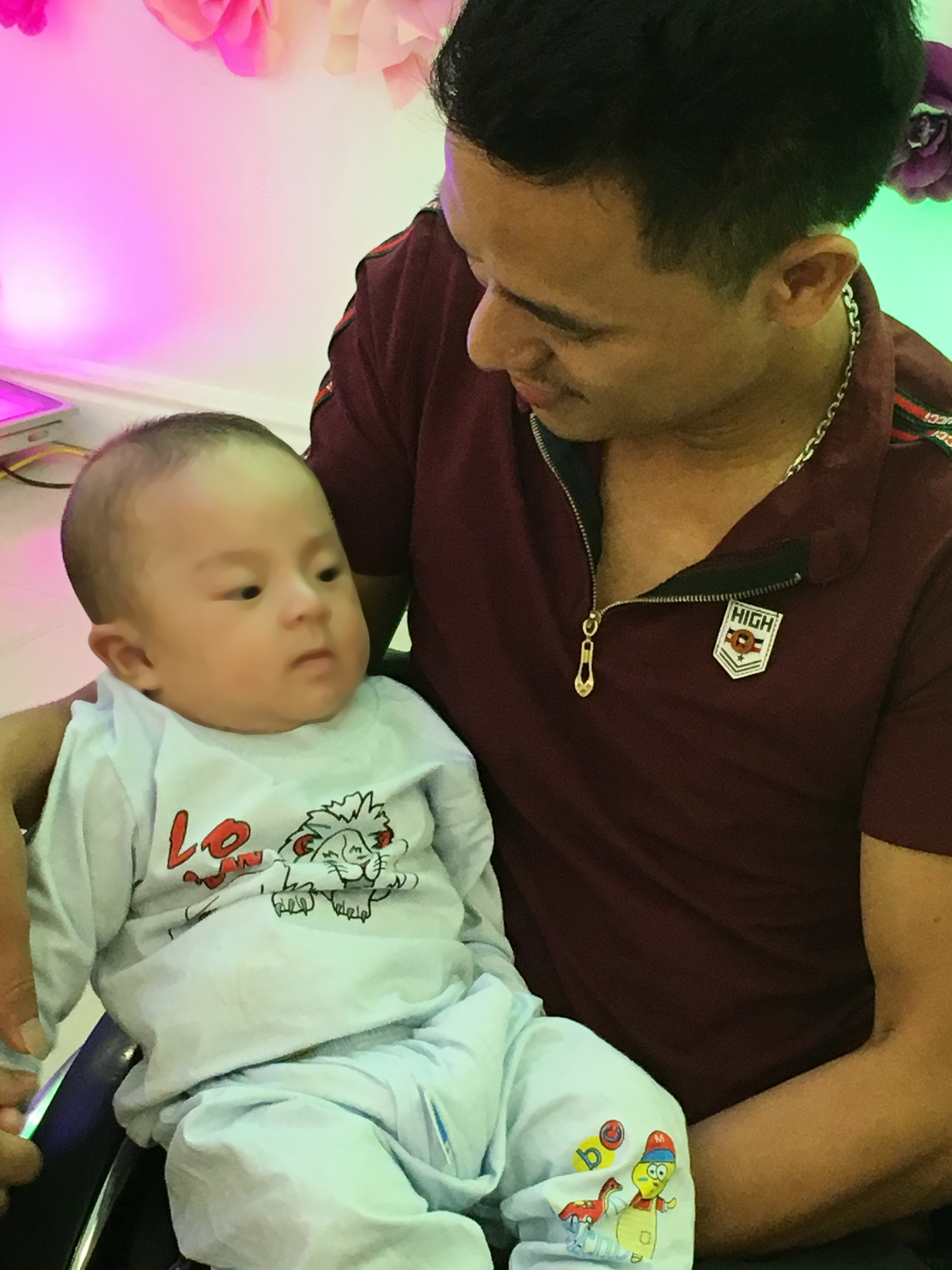 Cặp vợ chồng bại liệt, hiếm muộn vỡ òa đón “thiên thần bé nhỏ - Ảnh 3.
