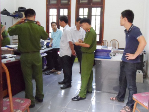 Chủ tịch xã nghi bị Trưởng Công an xã bắn tại trụ sở