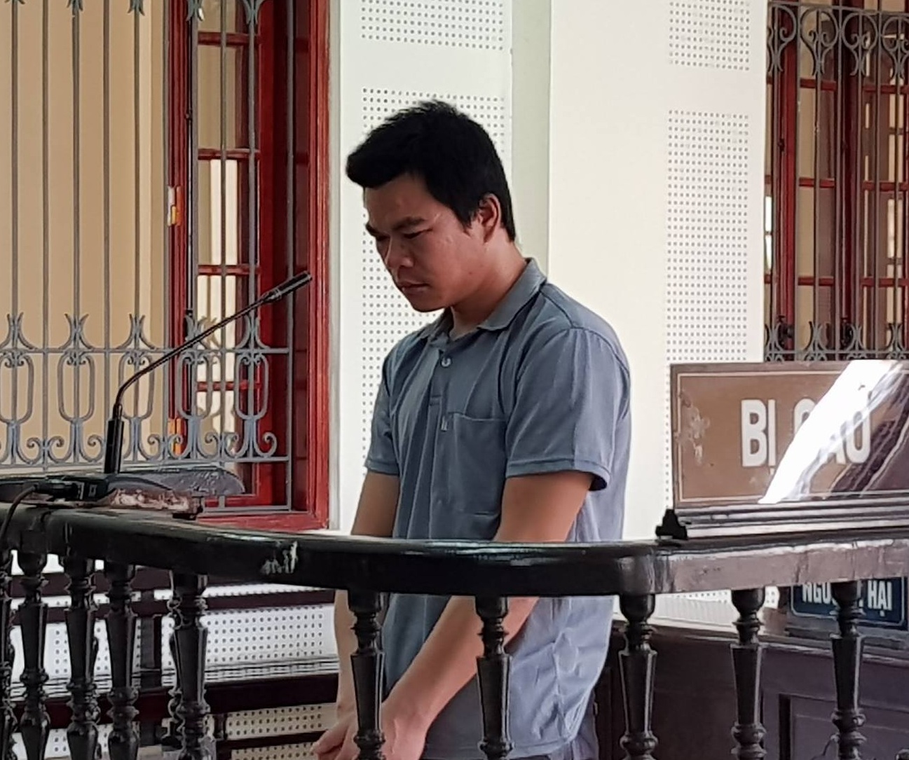 Hiếp d&acirc;m b&eacute; g&aacute;i, cho 400 ng&agrave;n đồng nhưng xin lại 100 ng&agrave;n - Ảnh 1.