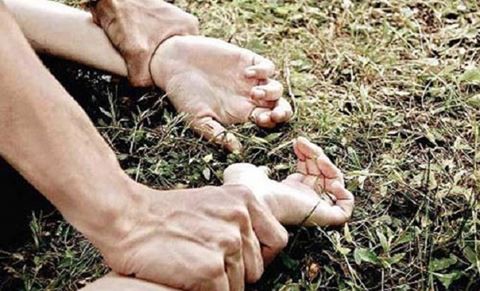 Cưỡng hiếp bất thành, 1 thanh niên bị đâm tử vong tại chỗ?