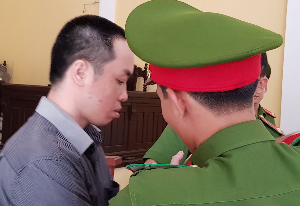 Đang xét xử “trùm” cho vay nặng lãi khét tiếng miền Tây