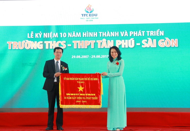 Nỗ lực vì một nền giáo dục hội nhập, nhân văn