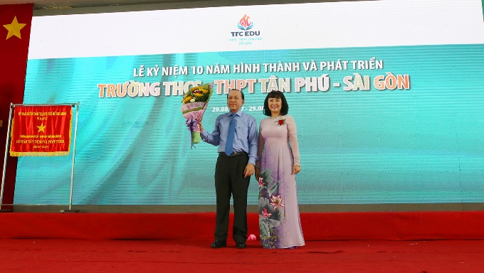 Nỗ lực v&igrave; một nền gi&aacute;o dục hội nhập, nh&acirc;n văn - Ảnh 2.