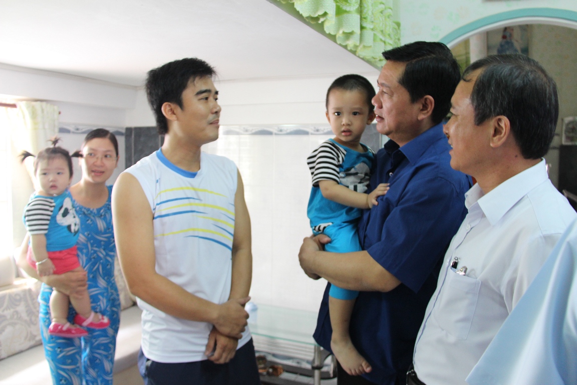 Bao giờ có căn nhà mơ ước sau chuyến đi của Bí thư Thăng!