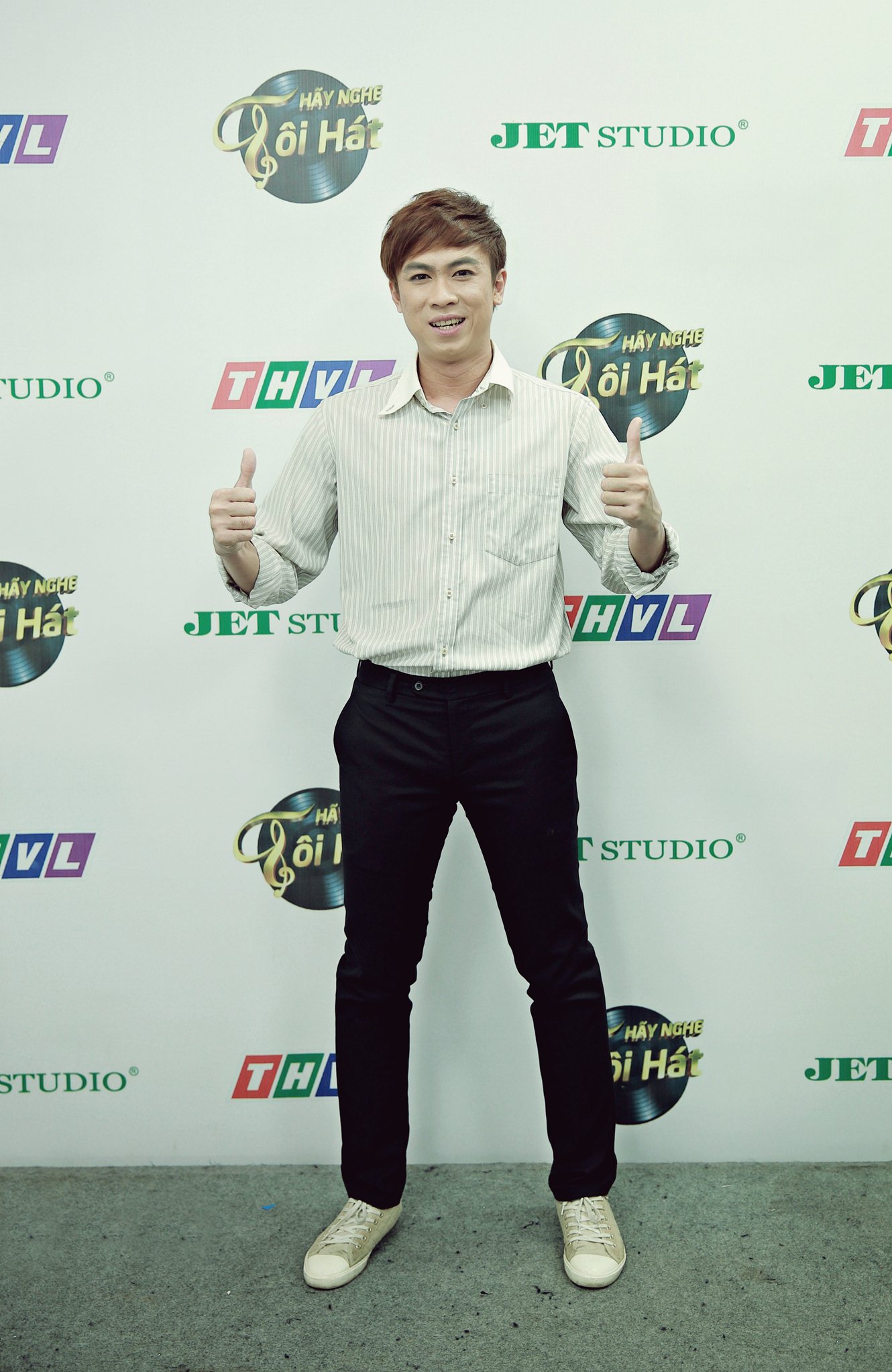 
Hồ Việt Trung
