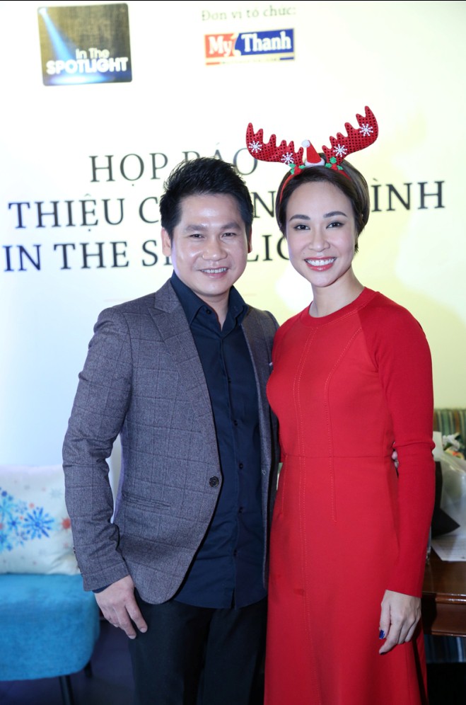 Uy&ecirc;n Linh sợ ơi l&agrave; sợ khi song ca c&ugrave;ng Trọng Tấn - Ảnh 1.