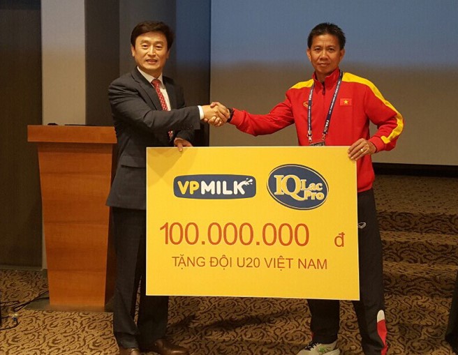 VPMilk tặng U20 Việt Nam 100 triệu s&aacute;t thềm World Cup - Ảnh 1.