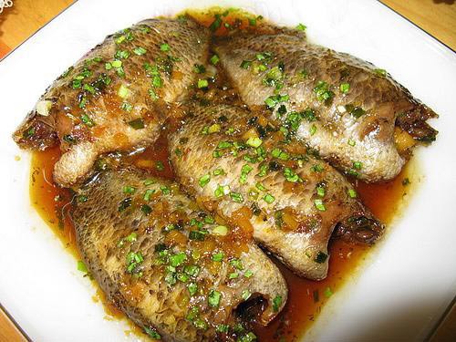 Nồi kho thơm ngát hương đồng...